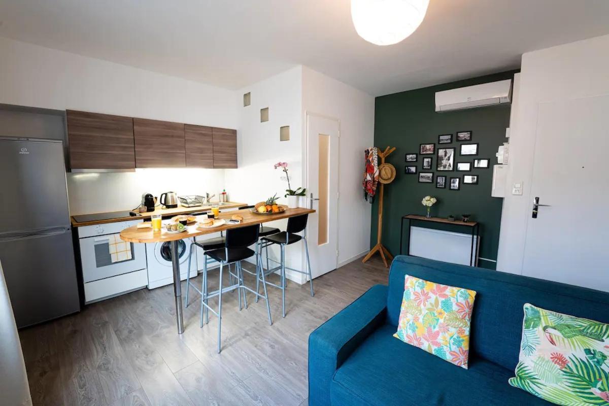 Appartement Centre Village, Clim Et Parking Gratuit エーグ・モルト エクステリア 写真